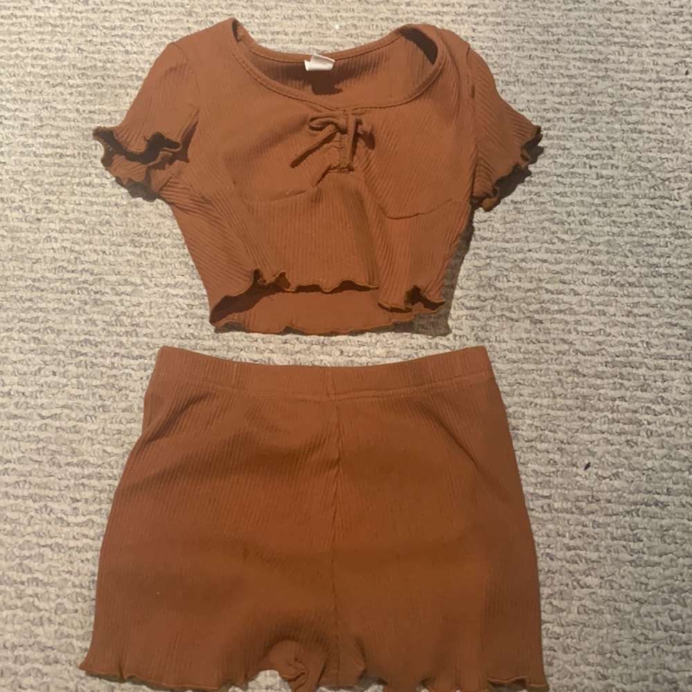 Ribbed SHEIN cropped outfit